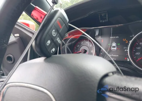 2017 Dodge Charger R/T 392 from USA, damaged, VIN 2C3CDXGJ8HH513713